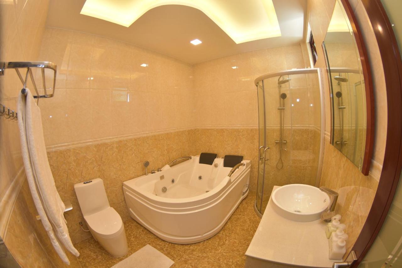 Calyx Grand Fuvahmulah Hotell Eksteriør bilde