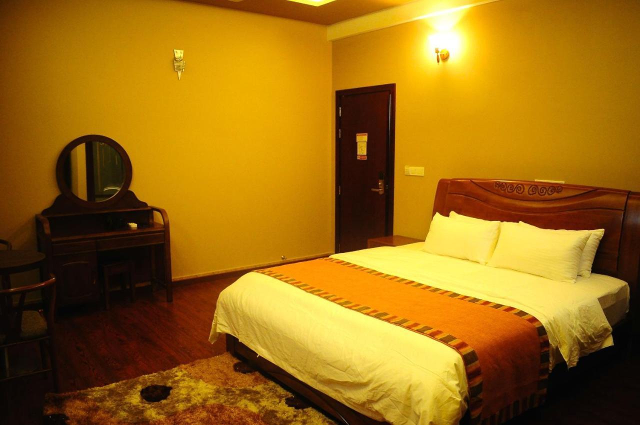 Calyx Grand Fuvahmulah Hotell Eksteriør bilde