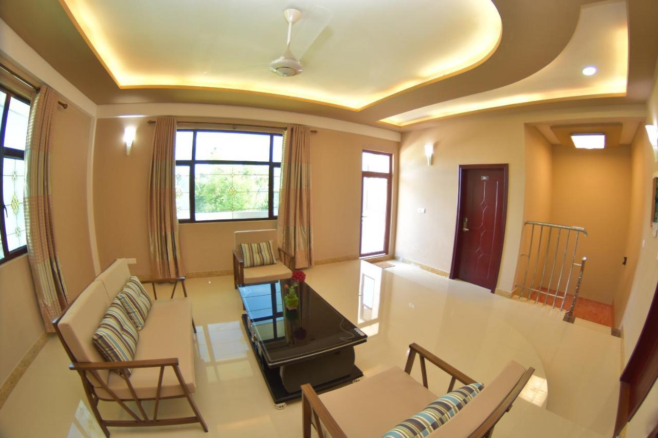 Calyx Grand Fuvahmulah Hotell Eksteriør bilde