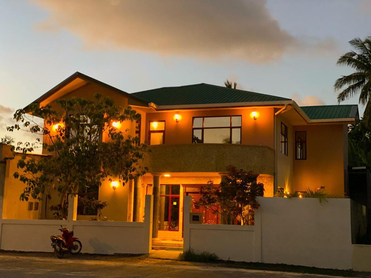 Calyx Grand Fuvahmulah Hotell Eksteriør bilde